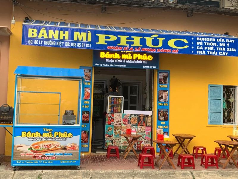 Tiệm Bánh Mì Phúc