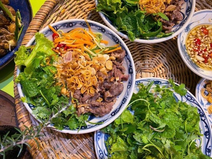 Tiệm Bún Bò Cô Nam Saigon