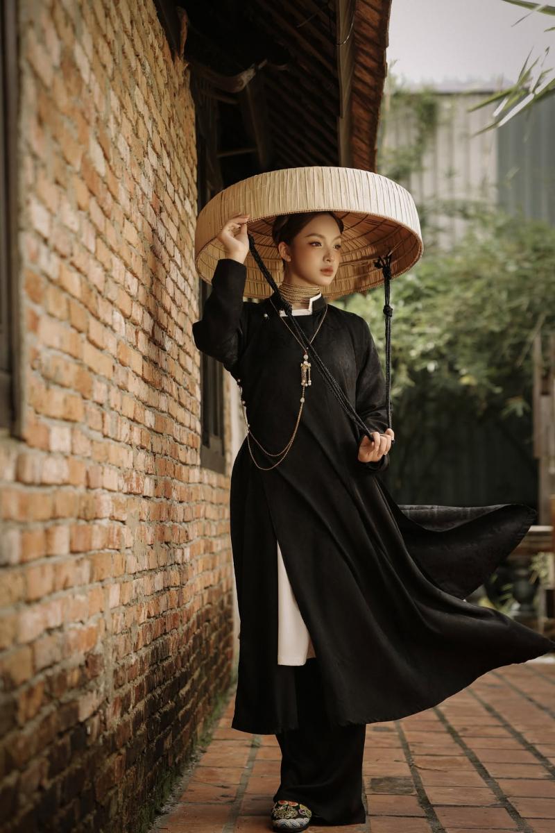 Tiệm Chụp Áo Dài Xưa Cũ