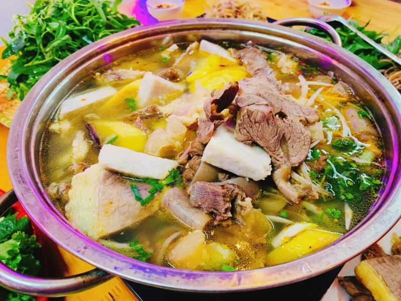 Tiệm Lẩu Bò Giáo Sĩ