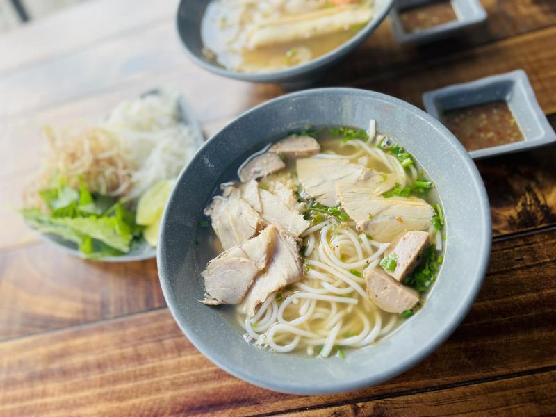 Tiệm Lẩu Bún Bò 3A