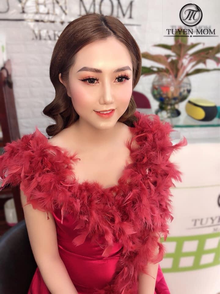 Tiệm Makeup Tuyền Móm