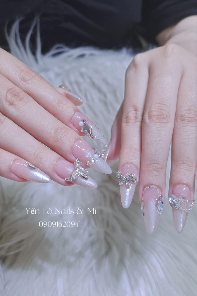 Tiệm Nail & Nối Mi Yến Lê