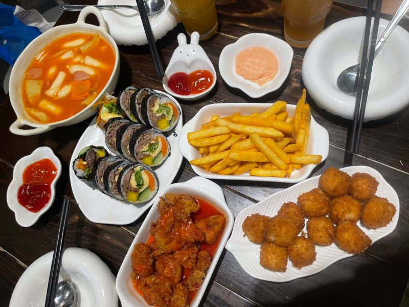Tiệm Nhà Niu