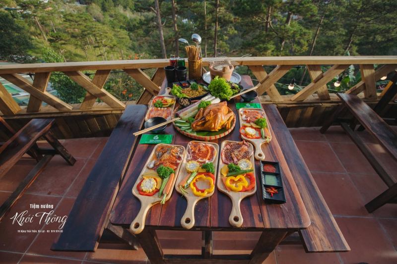 Tiệm nướng Khói Thông