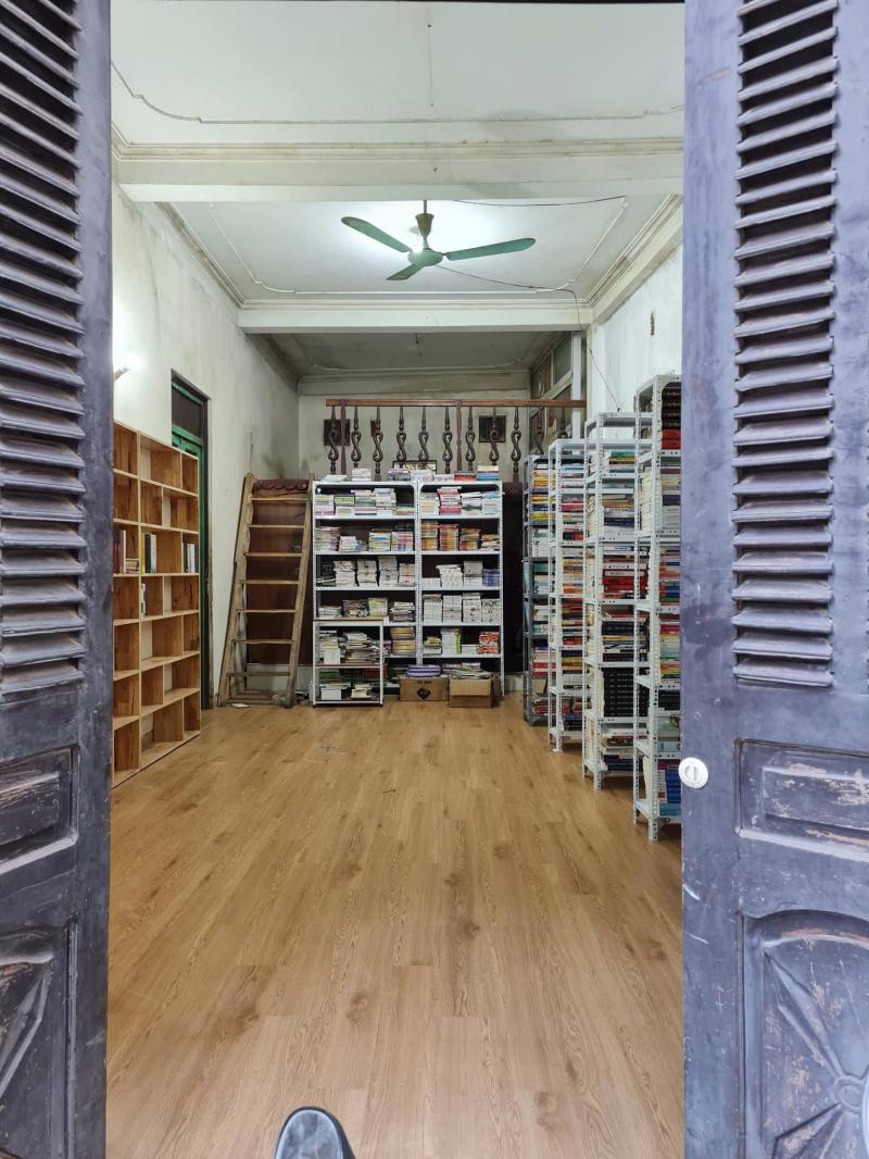 Tiệm Sách Tuấn Khôi