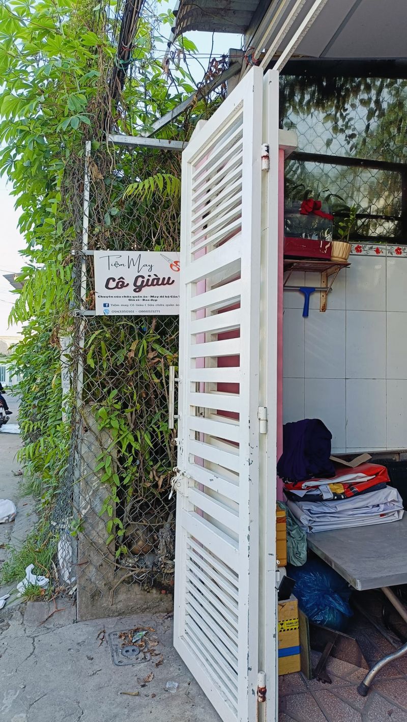 Tiệm sửa chữa quần áo Cô Giàu Cần Thơ