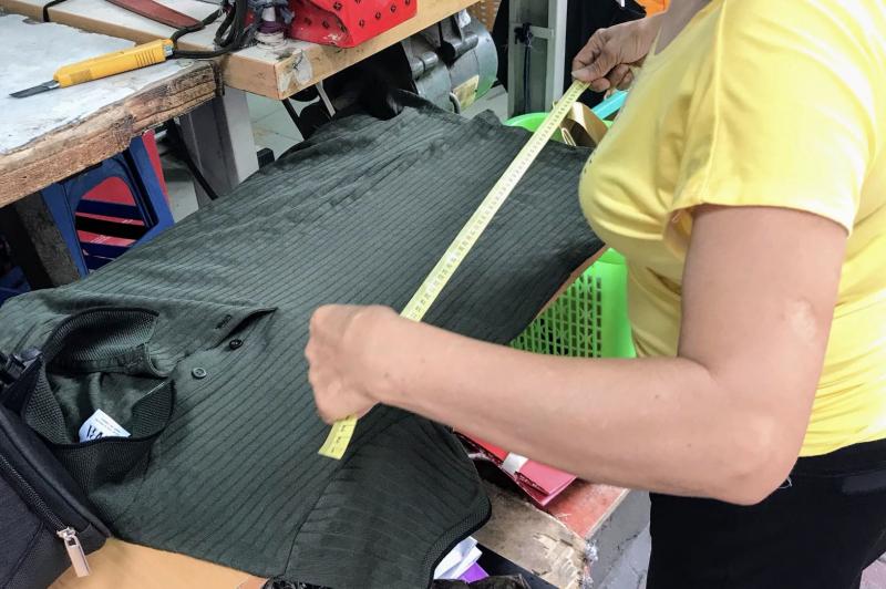 Tiệm Sửa Chữa Quần Áo Lan