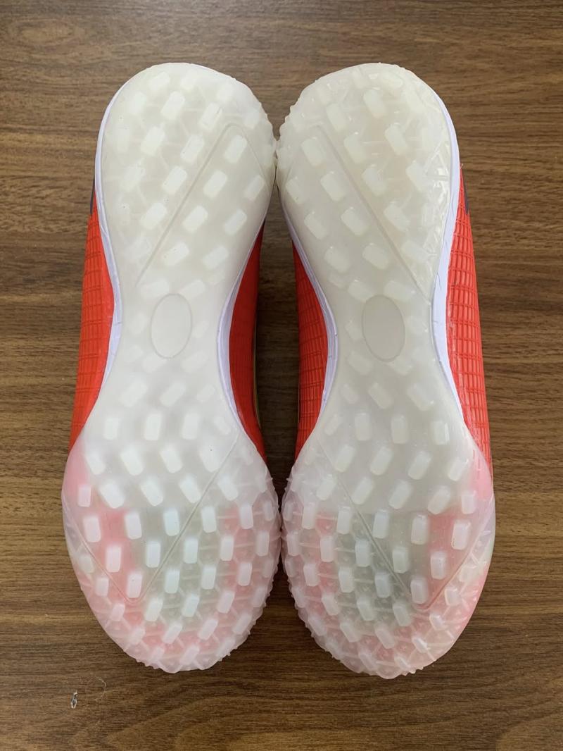 Tiệm Sửa Giầy Nhà Táo