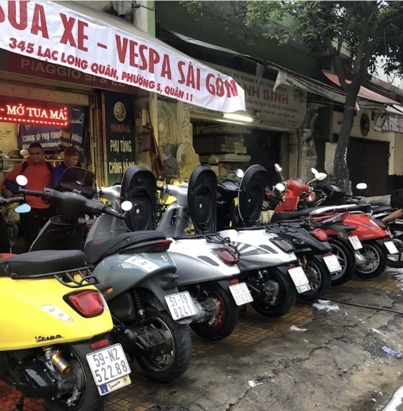 Tiệm Sửa Xe Hữu - Vespa Sài Gòn