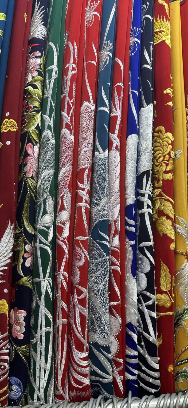 Tiệm vải Nguyệt