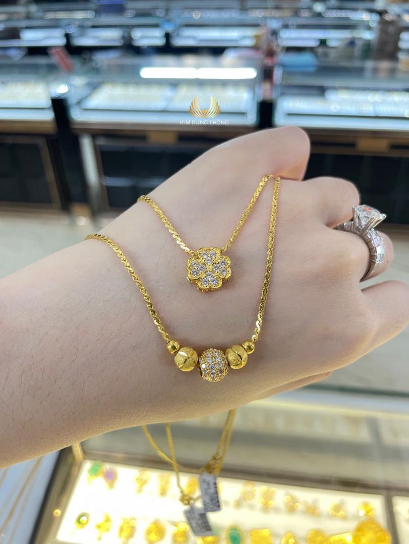 Tiệm vàng Kim Dung Thông