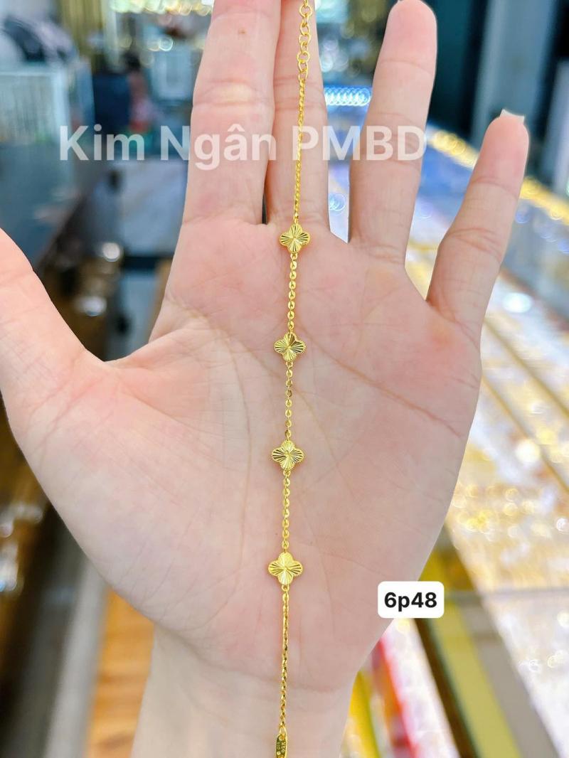 Tiệm vàng Kim Ngân