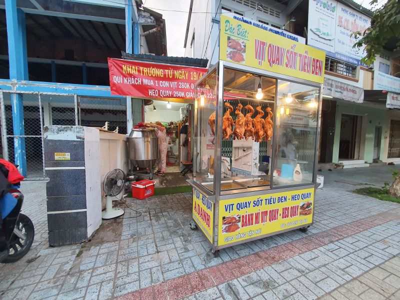 ﻿﻿Tiệm Vịt Quay - Heo Quay A Danh