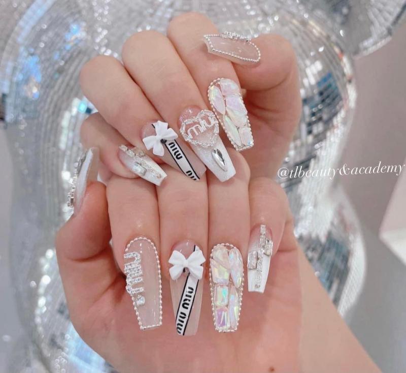 TL Beauty & Academy có đa dạng những mẫu nail khác nhau cho bạn thỏa thích lựa chọn