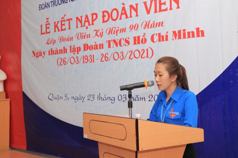 Lế kết nạp đoàn viên mới khơi dậy niềm vinh dự và tự hào đối với đoàn viên được kết nạp