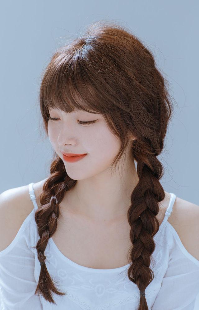 Amaranth Việt Nam - Khi sao nữ Hàn buộc tóc nửa đầu: Irene xinh như tiên  tử, Taeyeon được khen giống hệt công chúa Elsa