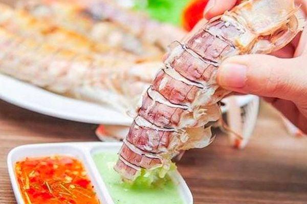 Tôm tít hấp sả bia – hương vị đậm đà, khó cưỡng