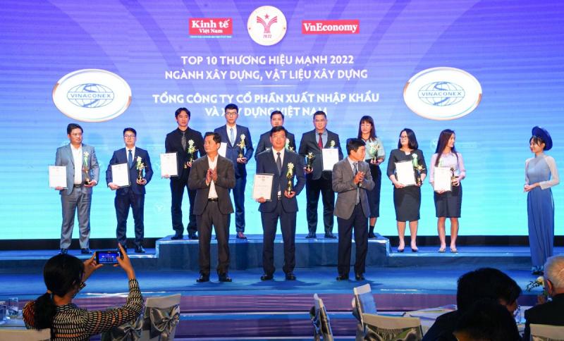 Vinaconex đạt top 10 thương hiệu mạnh ngành xây dựng, vật liệu xây dựng 2022