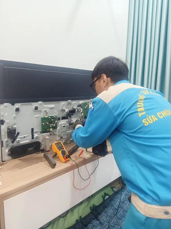 Dịch vụ sửa tivi tại nhà của Điện Máy Services