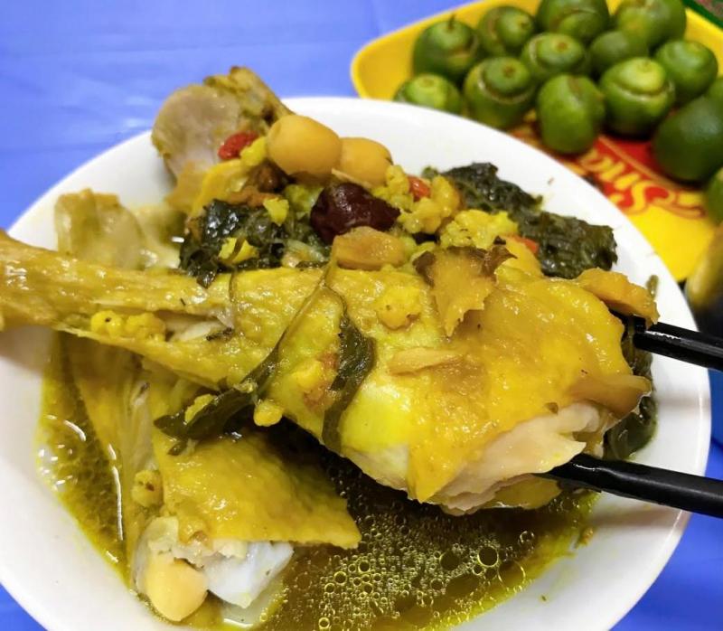 Gà Tần Chợ Lũng