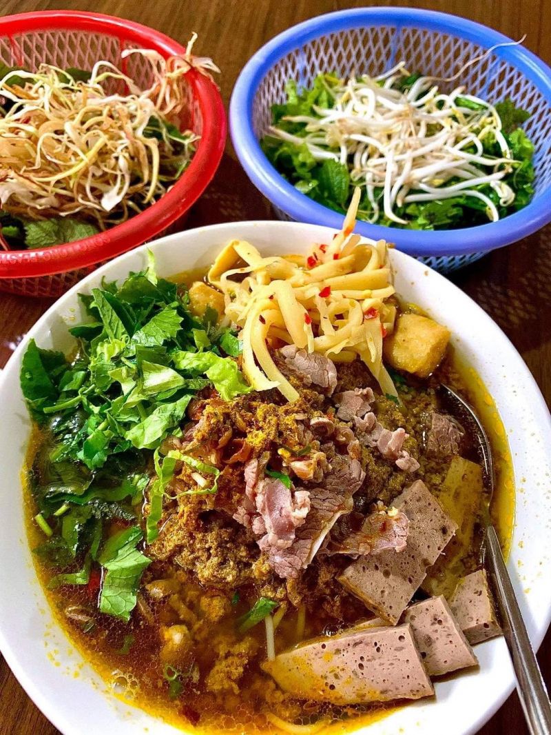 Bún riêu cua Bà Hương