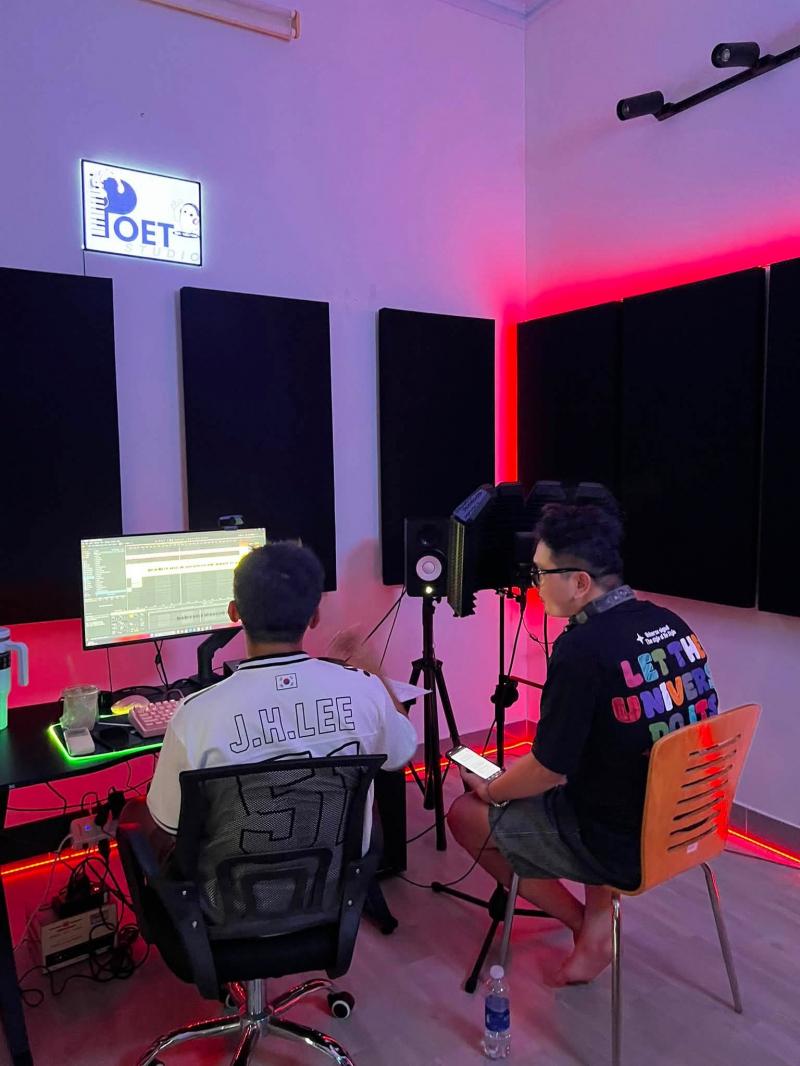The POET Studio