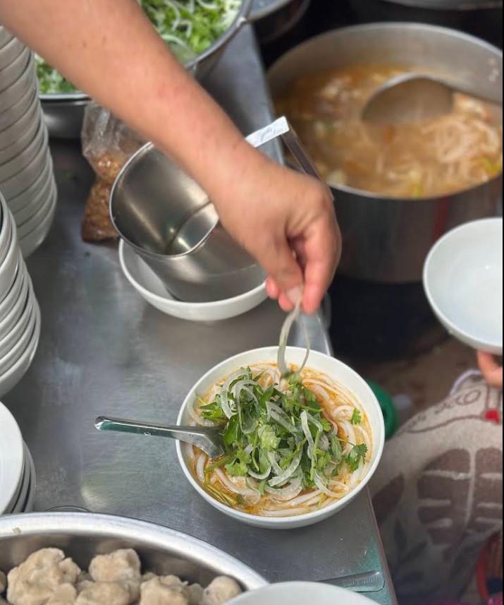 Bánh Canh Cô Thể