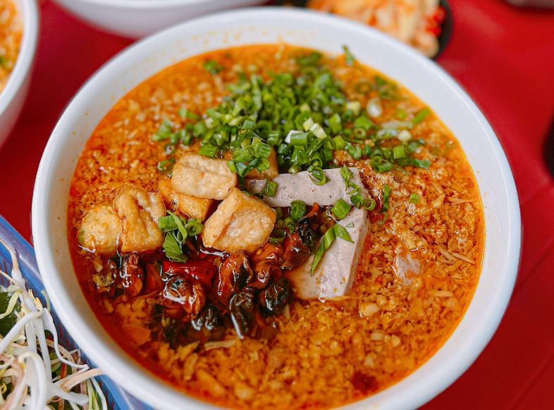 Bún riêu cô Mây