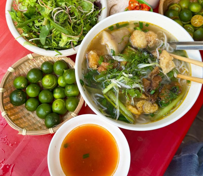 Cô Yến Bún Cá