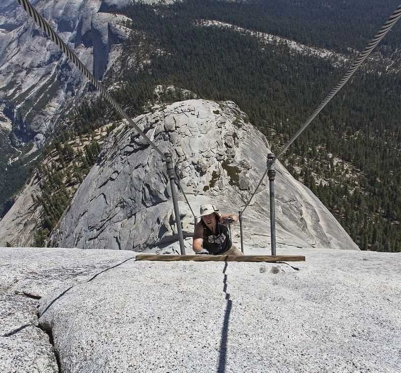 Núi Half Dome, công viên quốc gia Yosemite (Mỹ)