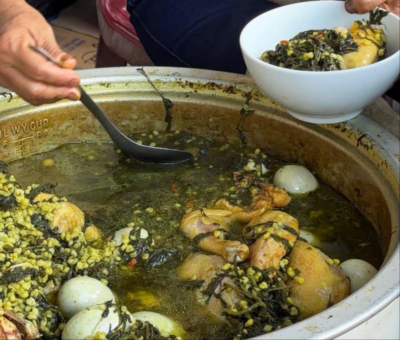 Gà Tần Cô Thúy