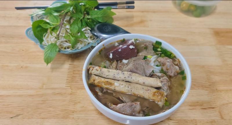 Bún Bò Huế Thủy Béo