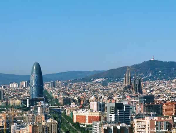 Torre Agbar, Barcelona, Tây Ban Nha