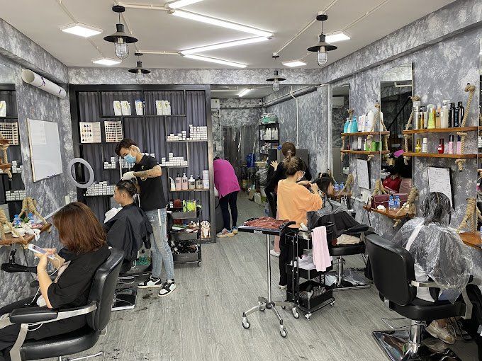 Toto Hair Studio