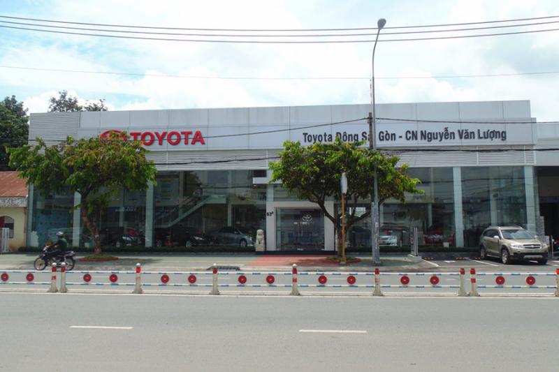 Showroom Toyota Đông Sài Gòn chi nhánh Nguyễn Văn Lượng