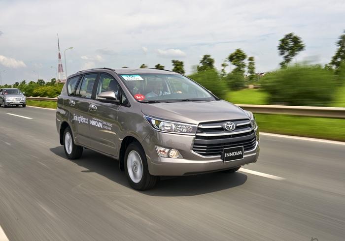 Toyota Innova: 544 xe