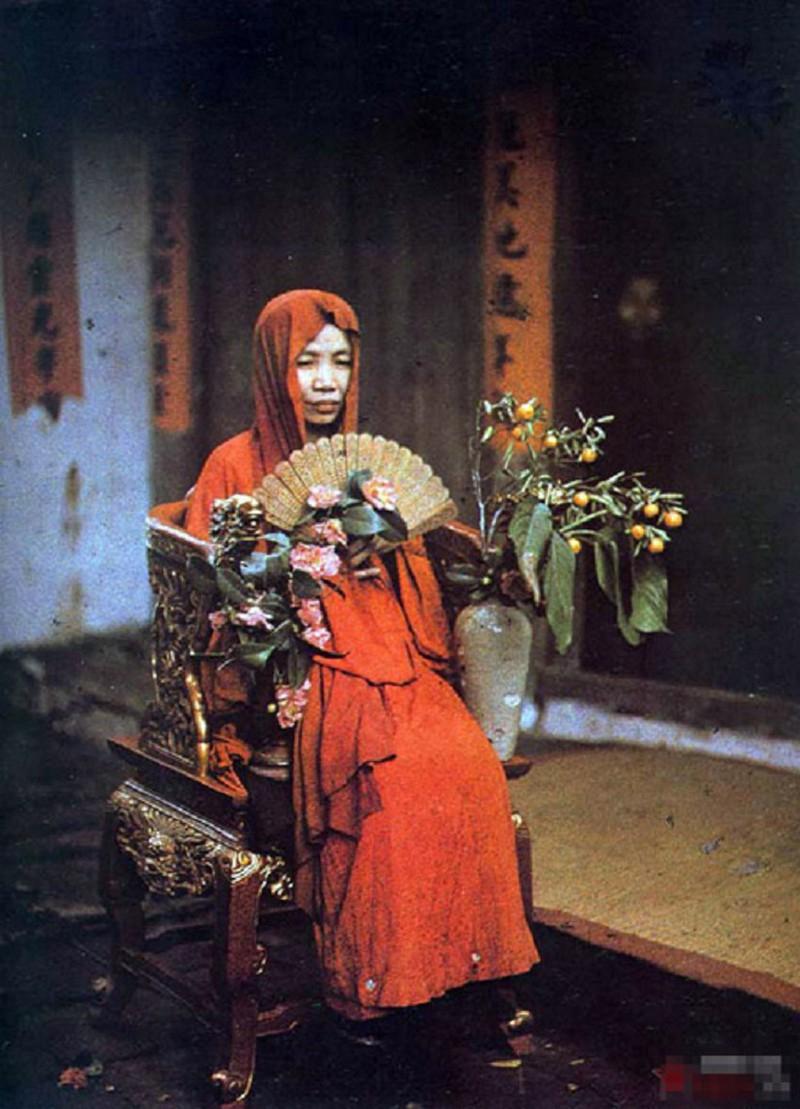 Ngày nay, ở đền Bằng Sở (Thường Tín), vẫn thờ phụng cố đồng quan Tôn Nữ Lê Hoa. Tương truyền bà là Hoàng nữ của Vua Đồng Khánh, chị của Vua Khải Định, cô của Vua Bảo Đại.