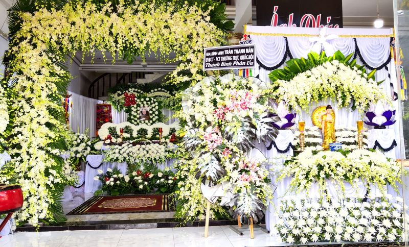 Trại hòm Mười Long