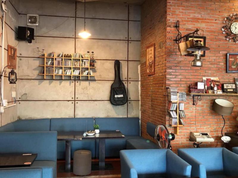 Trầm Hi-end Cafe