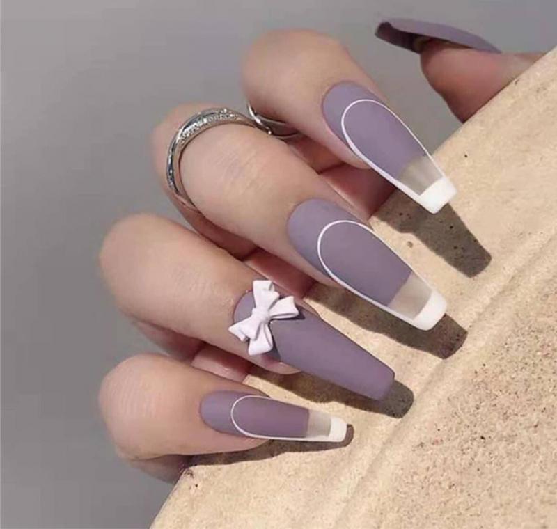 Trâm Nails đem lại cho khách hàng trải nghiệm tuyệt vời cùng với những mẫu nail mới lạ, đẹp mắt, bắt kịp xu hướng được cập nhật hàng ngày