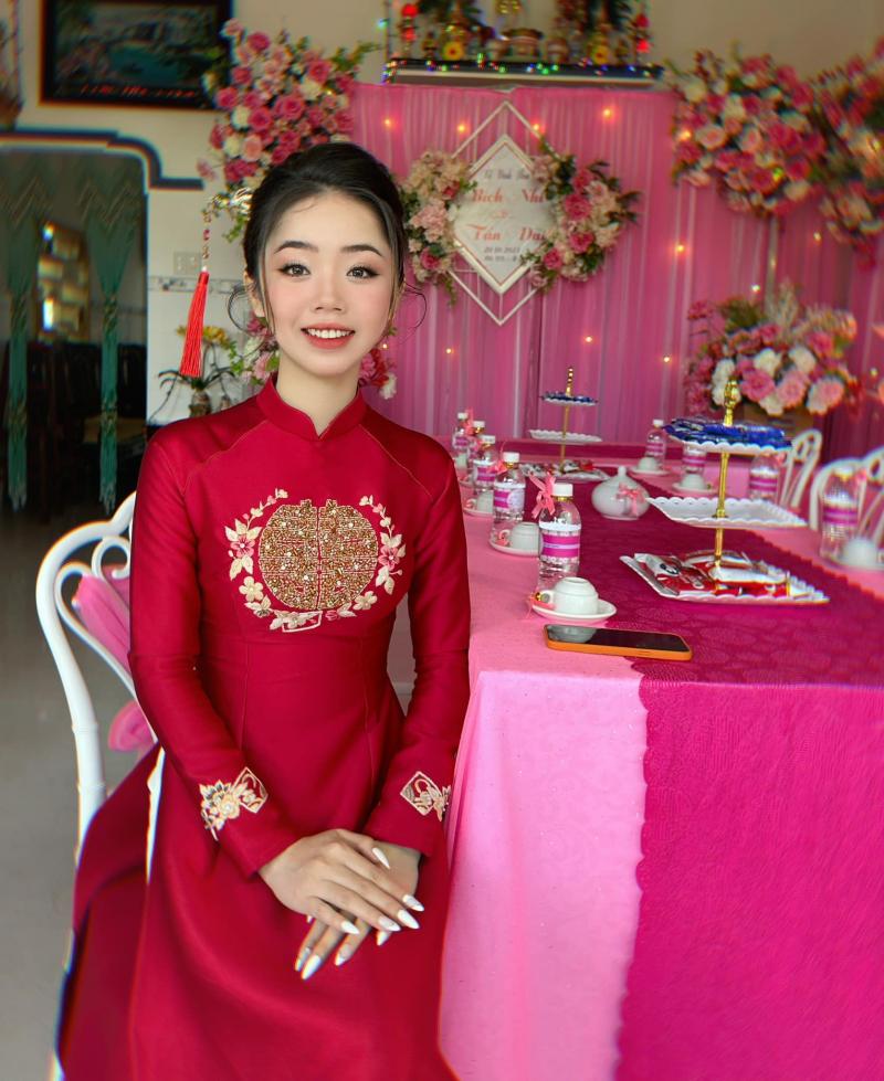 Trân Huỳnh Make Up