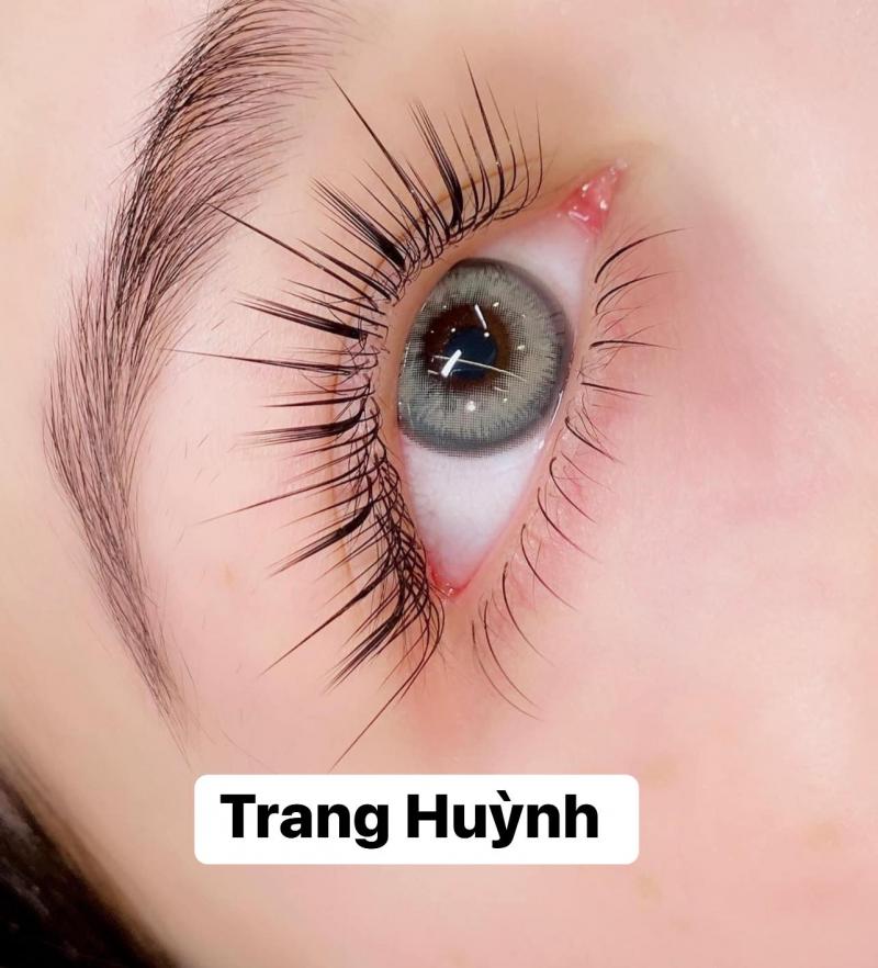 Trang Huỳnh Nối Mi