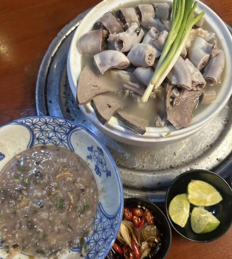 Trang Lòng Cháo Quán