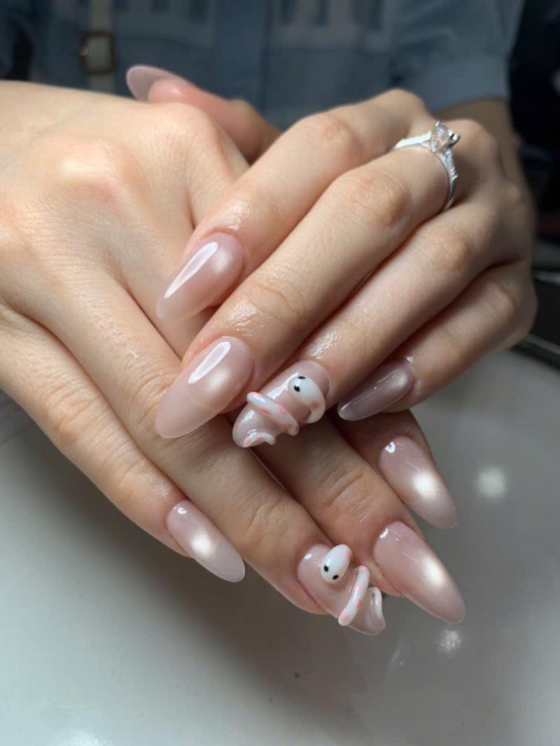 Trang Nail