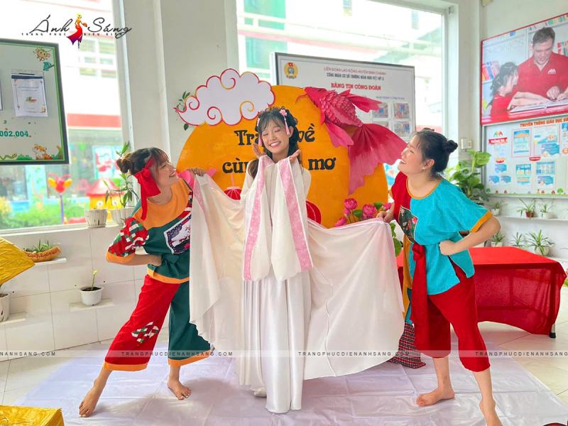 Trang Phục Biểu Diễn Ánh Sáng