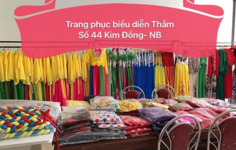 Trang phục biểu diễn Thắm