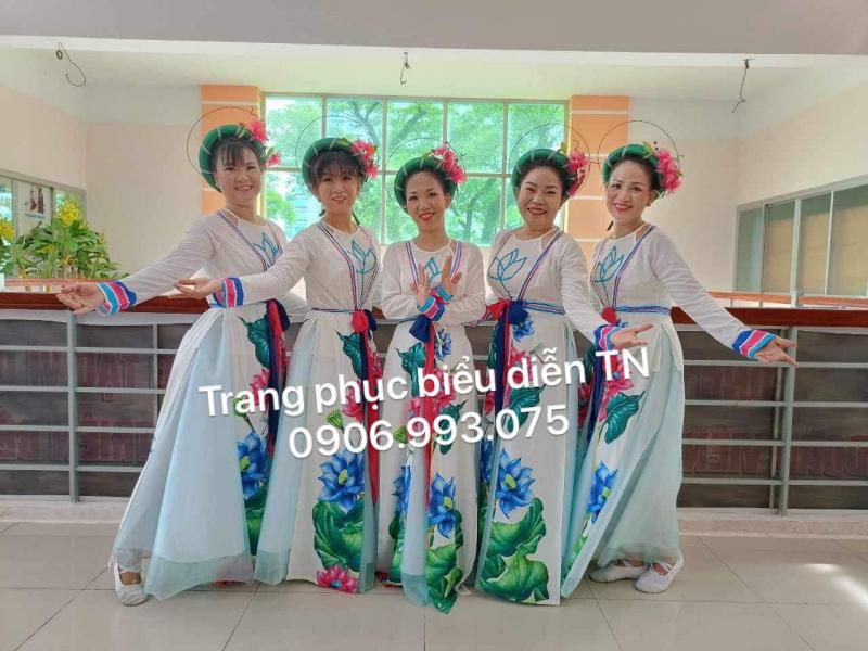 Trang phục biểu diễn TN