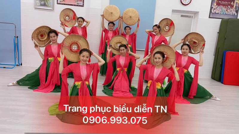 Trang phục biểu diễn TN