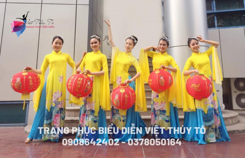 Trang phục biểu diễn Việt Thuý Tô - Bình Tân